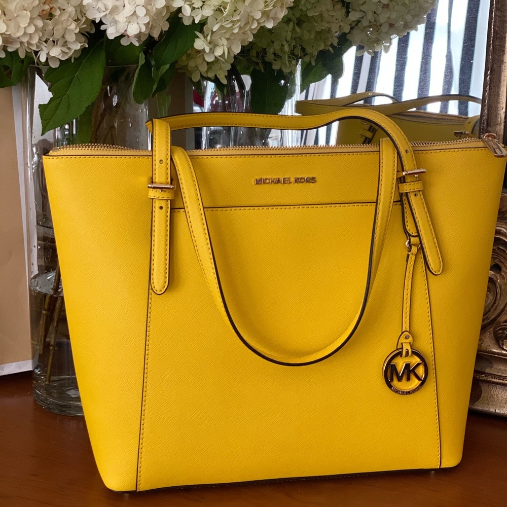 NWT Yellow Michael Kors Ciara Tote